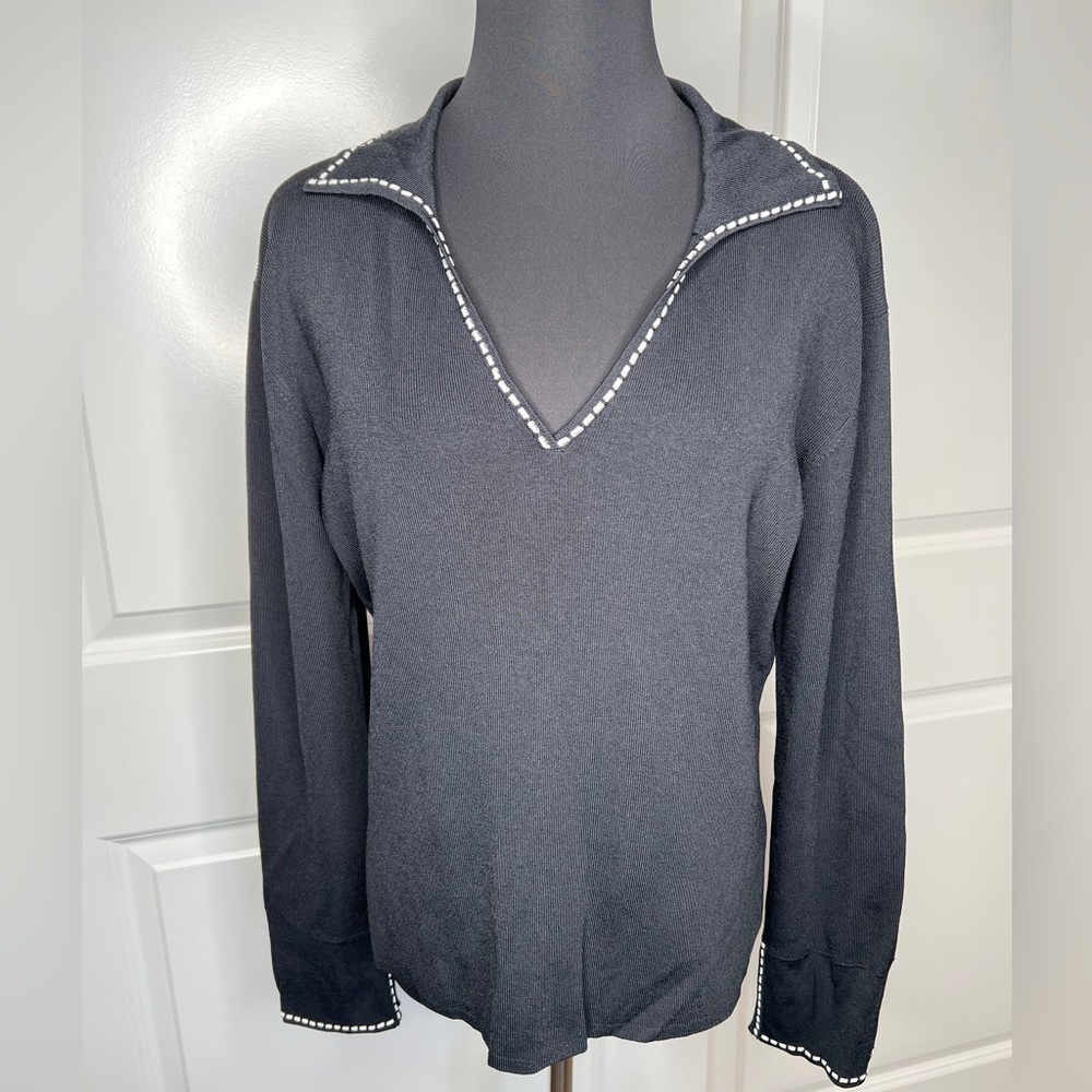 Wide Collar V-Neck Sweater Size XL